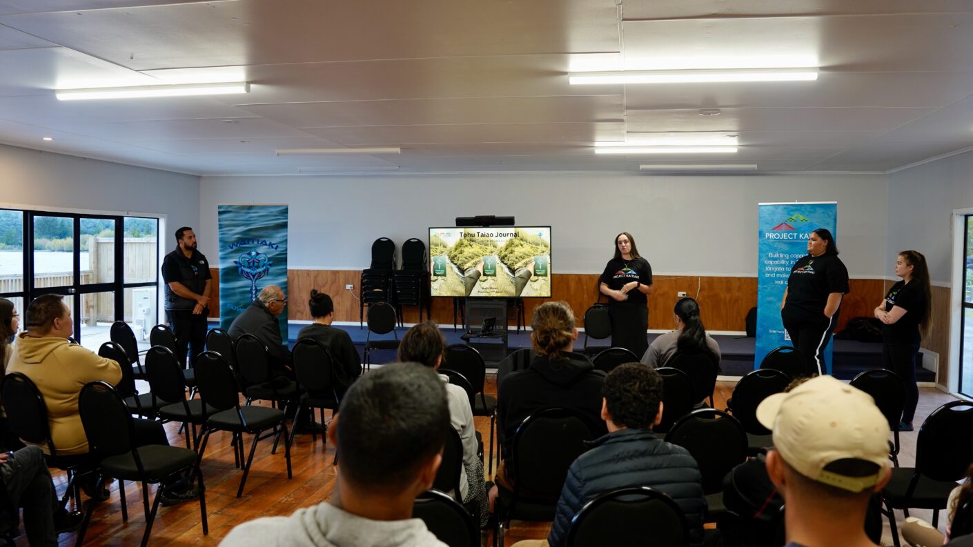Natalya Gibson and the Project Kaitiaki sharing the journal with Ngāti Turumakina.